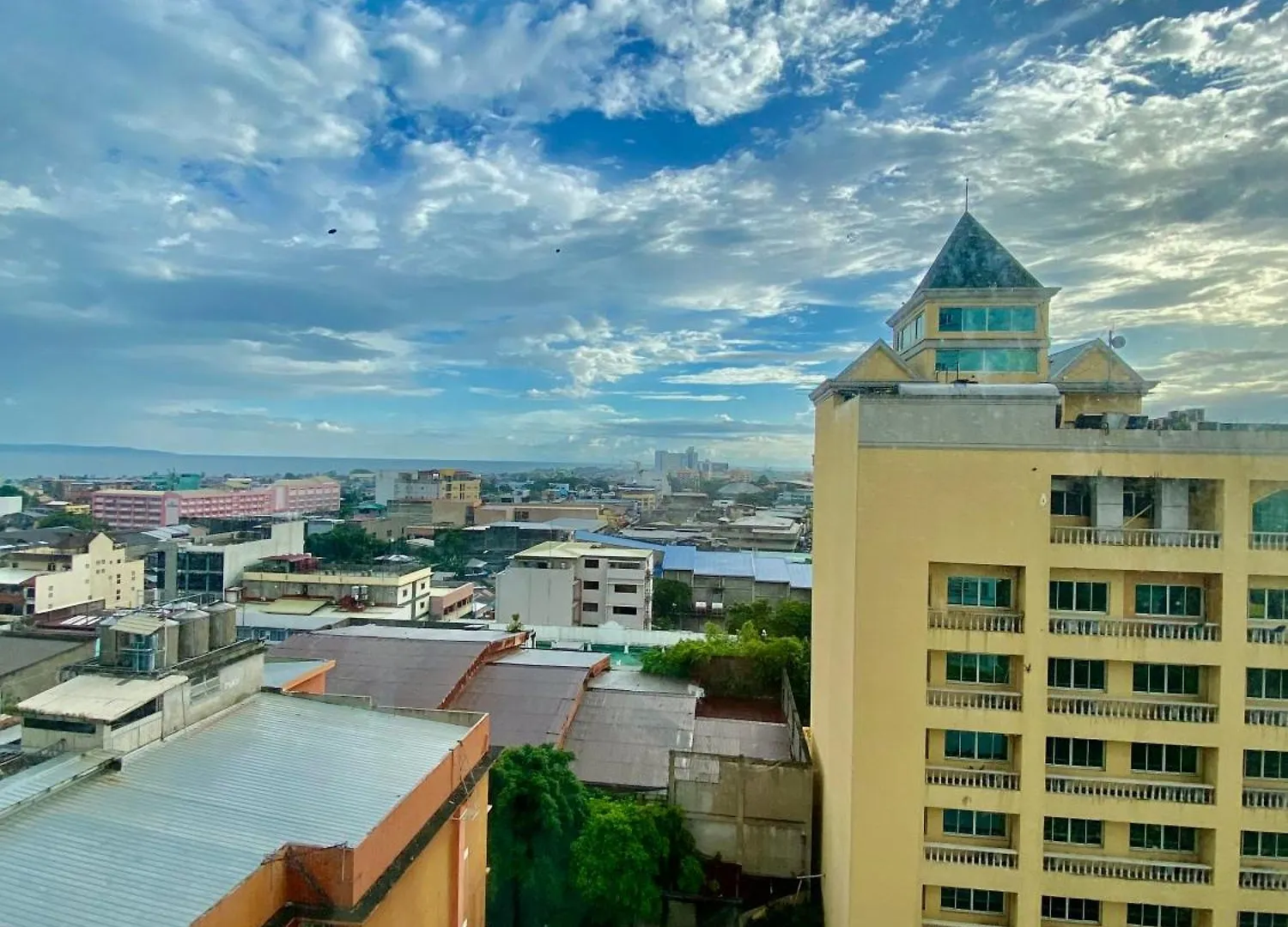 Avida Towers Near Marco Polo And Roxas Market Davao City 0*,
